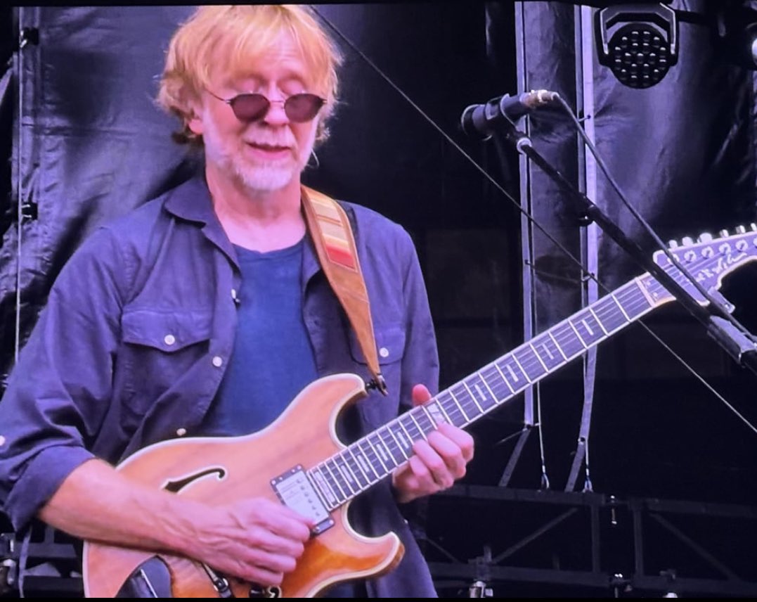 abouttjim's tweet photo. Trey officially in his old-man Jerry era https://t.co/GVuTk5oOQn