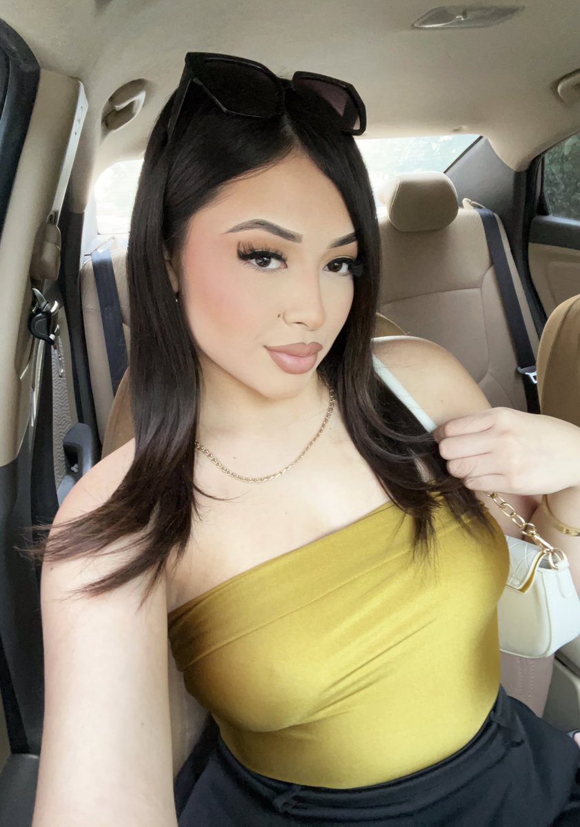 𝑙𝑒𝑒 (@leannacharless) on Twitter photo 