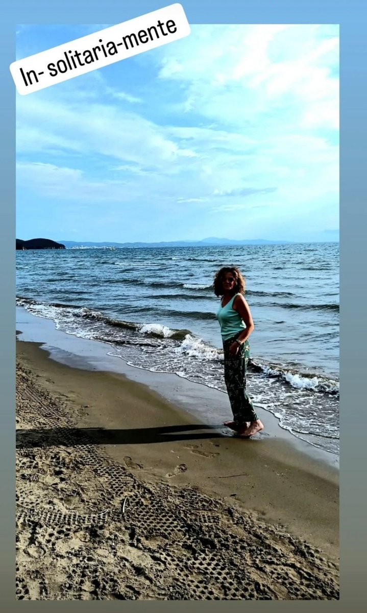PatryWonder's tweet photo. Ehilà gufi del cambiamento climatico, dell'emergenza caldo e dell'animaccia vostra...sono al primo giorno di 7 di ferie , se non torna il 🌞 da domani mattina , giuro che vi vengo a cercare uno ad uno .😤😁
#puntaAla 💙 https://t.co/GOdrkedbyO