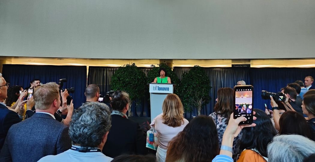 Caught Mayor Olivia Chow again, this time at a Collision Conf satellite event at City Hall recently in the summer. Great to see city govt continuing the relationship with tech and startups over the last 3 consecutive mayorships! #Toronto
