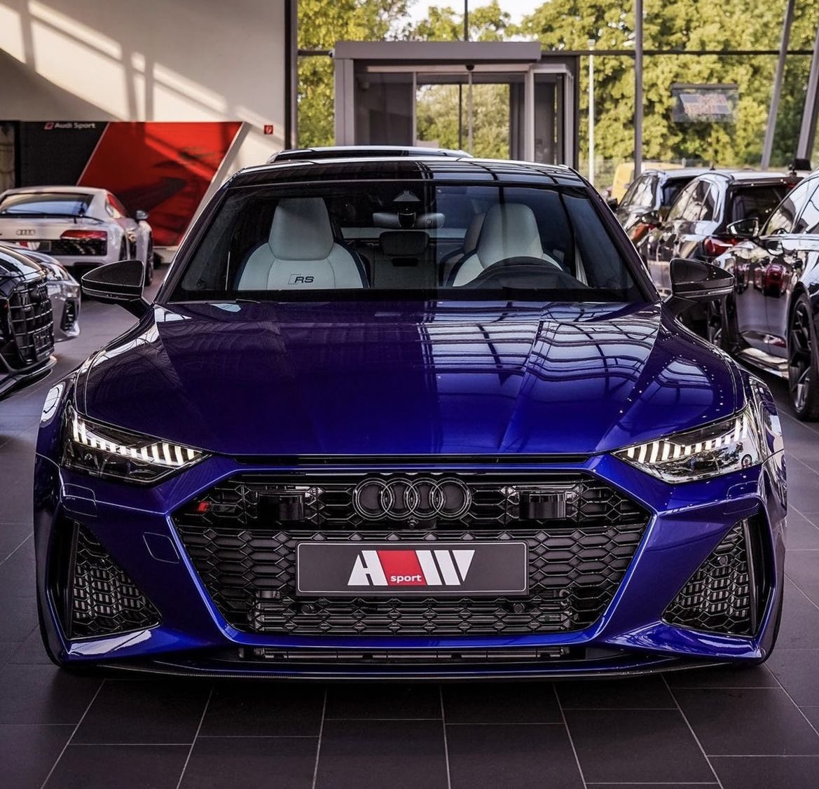 LuxuryCars365 tweet picture
