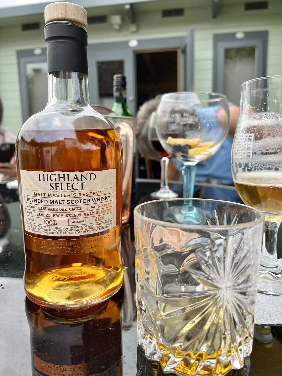 November_7's tweet photo. @geocon1713 £18 ish at Aldi….😂🥃 https://t.co/1Ex8m1XXaO
