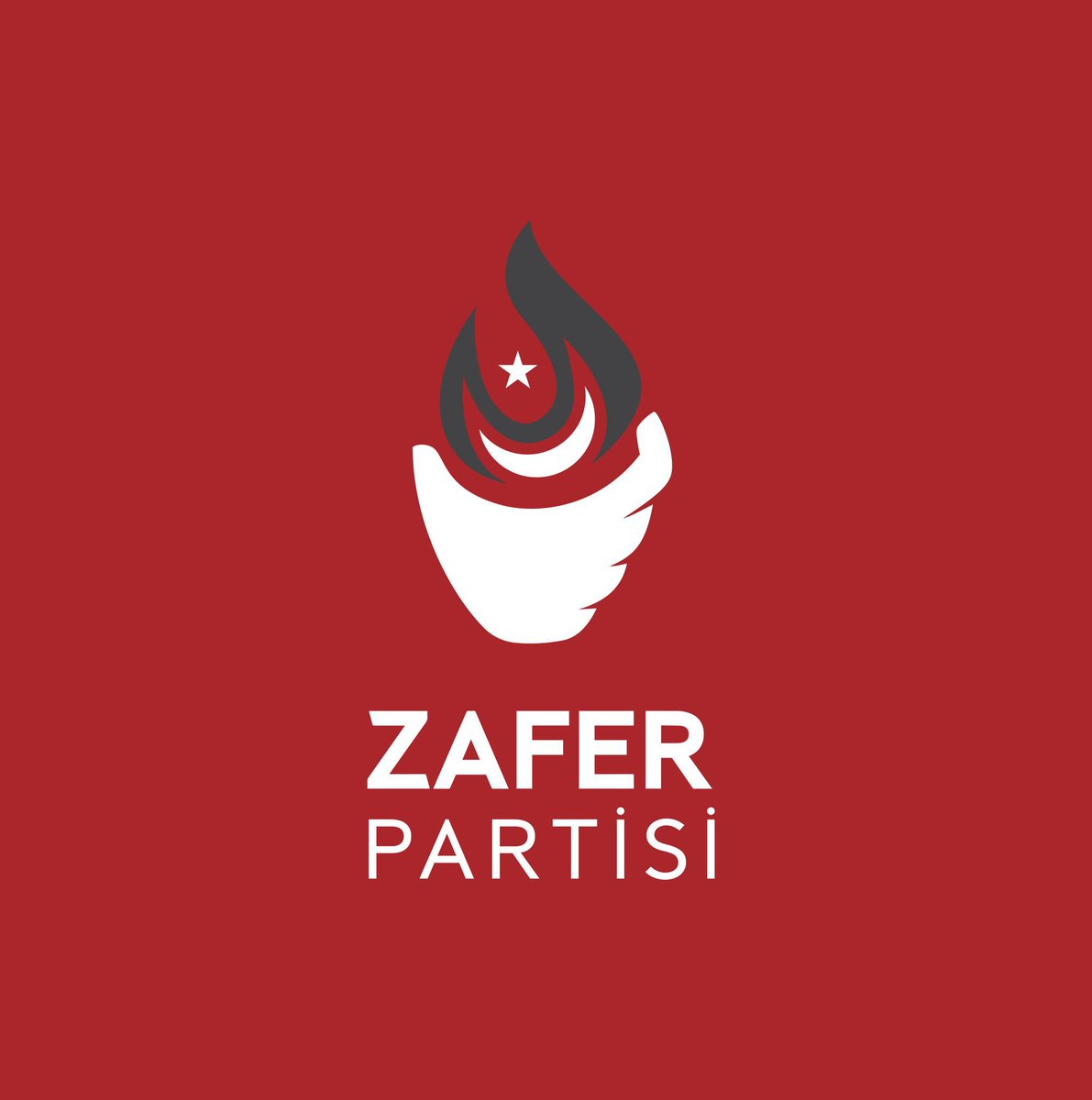 Haberinizcomtr's tweet photo. Zafer Partisi Konya İl Başkanlığı:

🎙️Bugün şehrimiz Konya’da yaşanan Suriyeli bir grubun Türk vatandaşlarına döner bıçağı ile saldırdığı olay, toplumumuzda derin bir infial yaratmıştır. 

Türkiye Cumhuriyeti’nin ve Türk milletinin güvenliği açısından tehlike arz eden bu tür eylemler, toplumsal huzur ve güvenliği ciddi şekilde tehdit etmektedir. Zafer Partisi Konya İl başkanlığı olarak, bu tür şiddet olaylarının önlenmesi ve milletimizin güvenliğinin sağlanması için yetkilileri acilen harekete geçmeye çağırıyoruz.

Ülkemizde geçici koruma statüsünde bulunan sığınmacıların, hukukun çizdiği sınırlar içerisinde yaşamaları gerektiği açıktır. Ancak, sığınmacı ve kaçakların, Türk Milletine yönelik şiddet eylemleri, ülkemizin toplumsal dokusunu zedelemekte ve vatandaşlarımızın güvenlik endişelerini artırmaktadır.

Şehrimizde yaşanan bu üzücü olayda, mağdur olan vatandaşlarımıza geçmiş olsun dileklerimizi iletiyoruz. Olayın sorumluları hakkında gerekli yasal işlemlerin başlatılmasını ve benzer olayların bir daha yaşanmaması için etkili tedbirlerin alınmasını talep ediyoruz. Zafer Partisi Konya İl başkanlığı olarak, Türk milletinin haklarını ve güvenliğini savunma konusunda kararlılığımızı bir kez daha vurguluyoruz.

Aziz milletimizin huzurunu koruma sorumluluğu, devletin en öncelikli görevidir. Bu bağlamda, sığınmacı ve kaçakların ülkelerine gönderilmesi için gerekli adımların atılması, güvenlik riskleri taşıyan kişilerin sınır dışı edilmesi ve toplumsal huzuru bozabilecek tüm unsurların etkisiz hale getirilmesi gerekmektedir.

Türk milletinin güvenliği ve esenliği için Zafer Partisi Konya il başkanlığı olarak her zaman milletimizin yanında olacağımızı ve söz konusu olayın tüm hukuki sürecinin takipçisi olacağımızı bir kez daha ifade etmek isteriz.