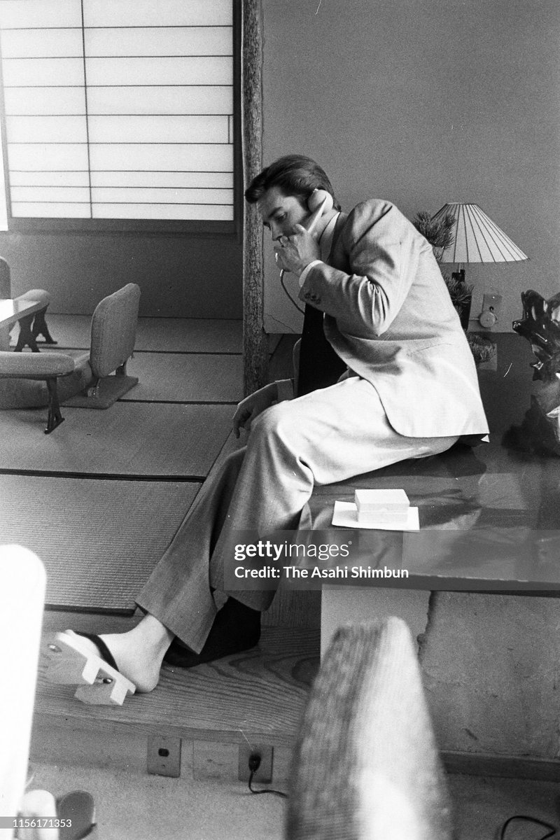 maroni383's tweet photo. Alain Delon in Tokyo (1963)

#AlainDelonRIP https://t.co/A9JfPb66ek
