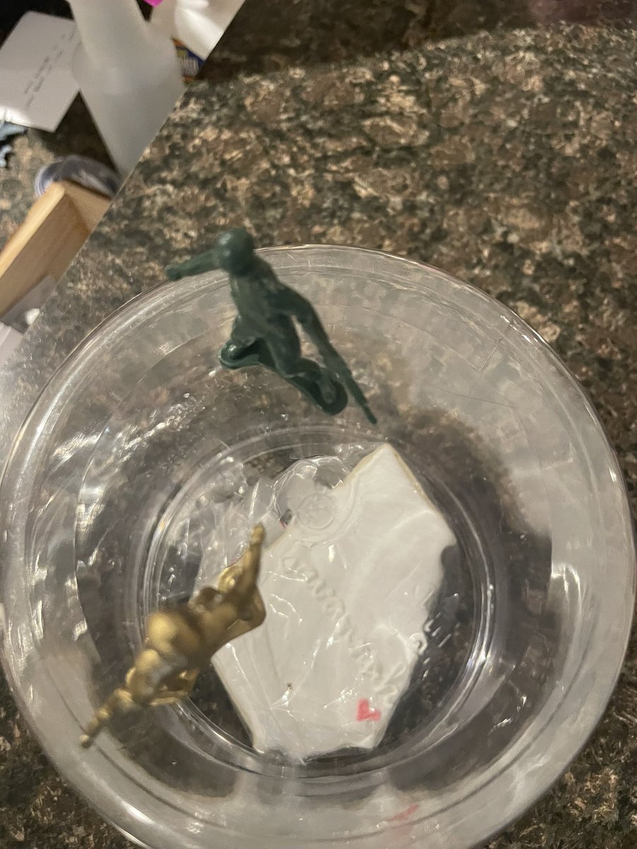 LilOther's tweet image. When ur kitchen counters are converted for military save Savannah wargames… #savethecookie #armylife