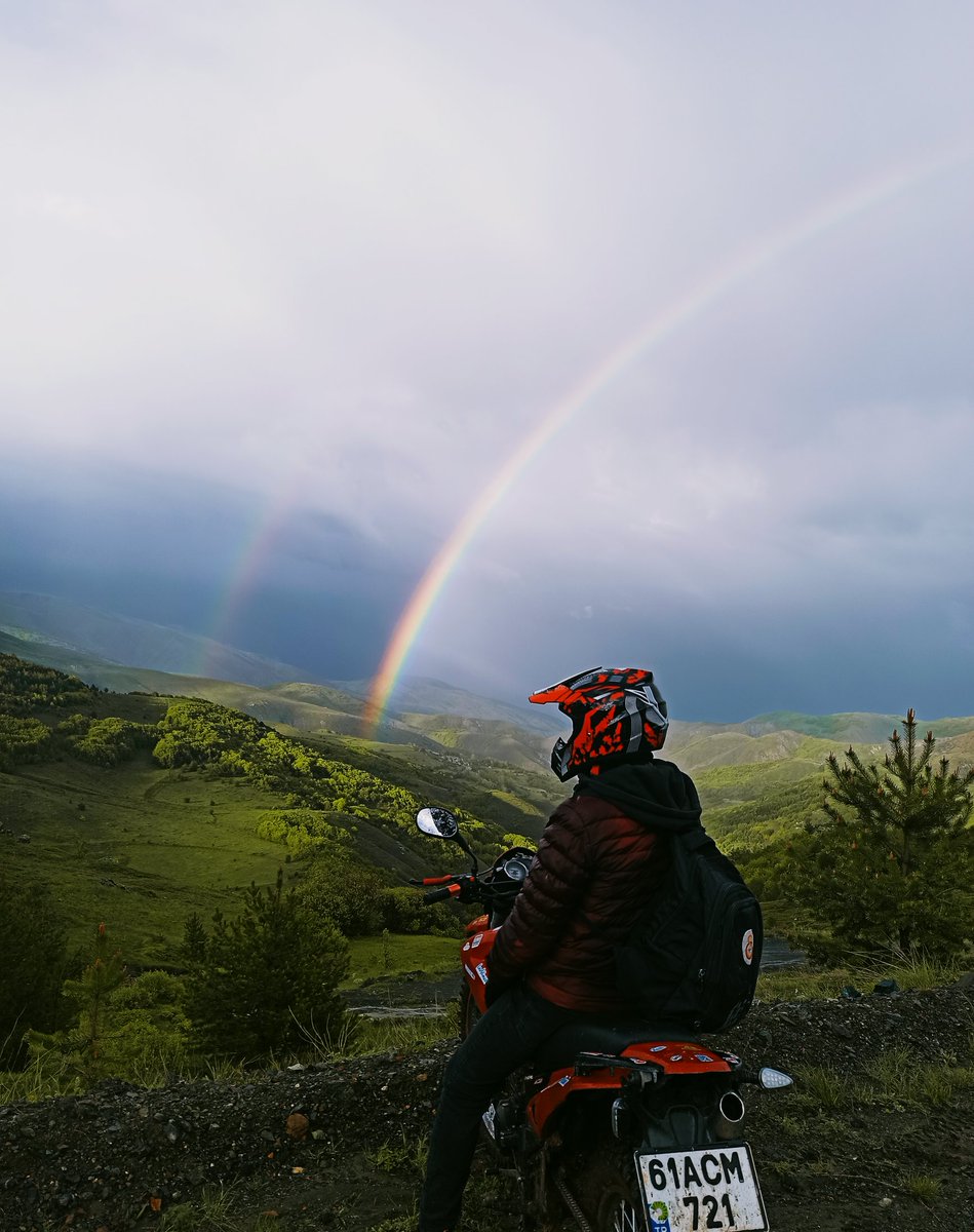 Yeni sürücüler gidecekleri yer seçer ve giderler,eski sürücüler yön seçer
ve giderler.