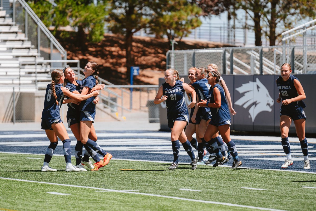NevadaWSOC's tweet photo. That goal feeling! 🔥 

#BattleBorn | #ForTheFamily https://t.co/4F3IGTWEWc