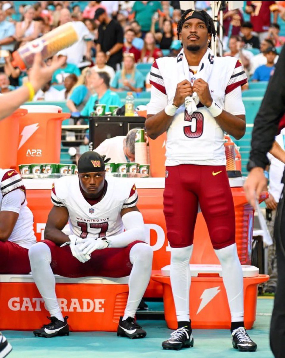 JayDanielsMVP's tweet image. 5️⃣x1️⃣7️⃣

(📸:@allproreels)