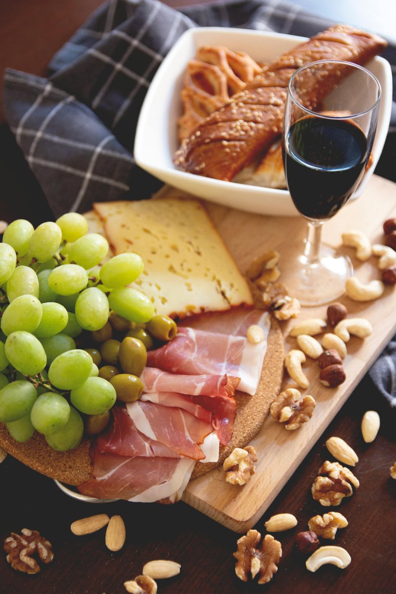 everydaykitch24's tweet image. Discover our range of versatile cookware that makes cooking a joy. From stovetop to oven, we've got you covered.
#VersatileCookware #CookingJoy #CookingAccessories #KitchenSolutions #GourmetKitchenGear #CookwareCollection #CulinaryToolsAndGadgets #EverydayCookingEssentials