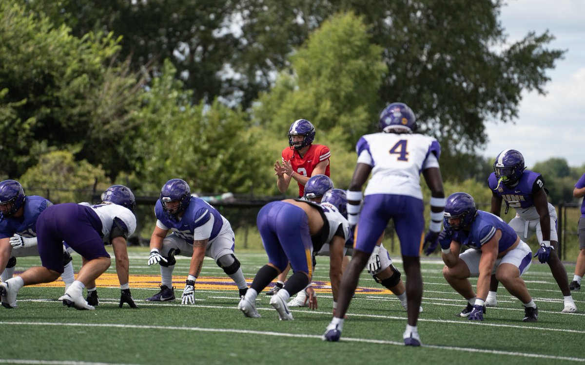UNI Football tweet media