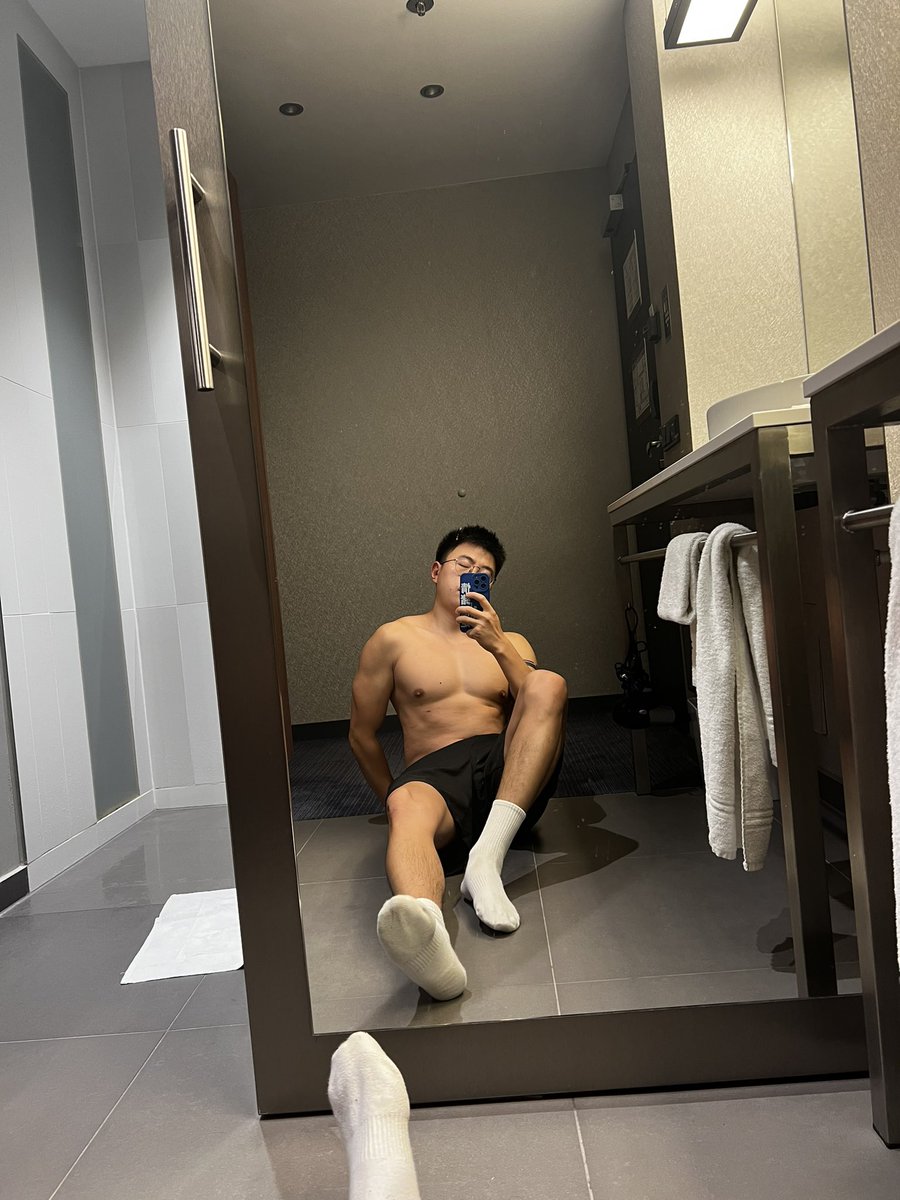 SweetOreo (@nicksunrain) on Twitter photo 