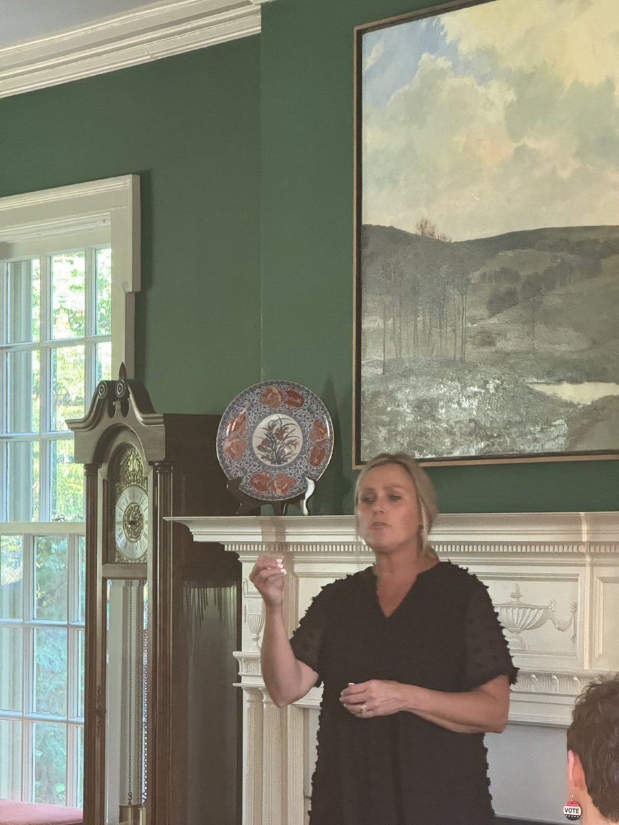 mldy1988's tweet photo. Winning the Governor’s Office is not hard, it’s hard work. @mccormickforgov #VoteBlue2024 https://t.co/MAttof4ybH