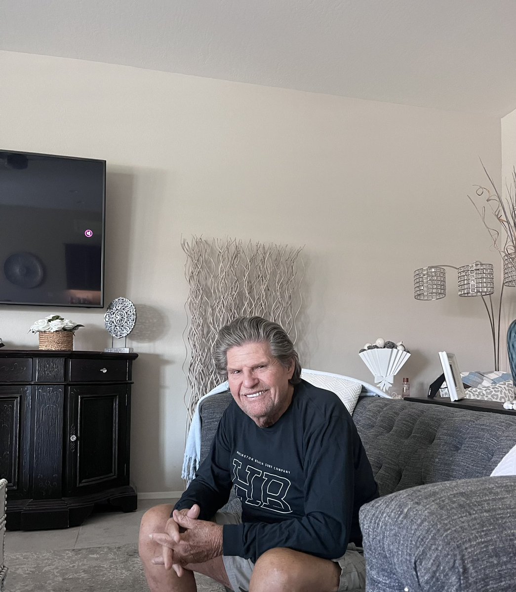 kellirausch's tweet photo. Take a look at my 90 almost 91 year old Dad!! Heโs such a blessing to those who know him! Iโm so grateful to have him as my dad and best friend!! #mydad #genetics #bigern #hairfordays https://t.co/7h4hgABovQ