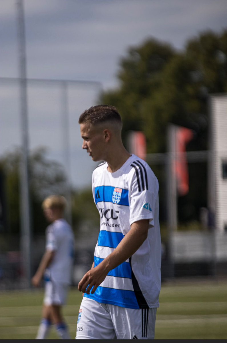 Nieuw begin voor Scott Jr. bij PEC Zwolle O19. Good Luck Son ⚽️