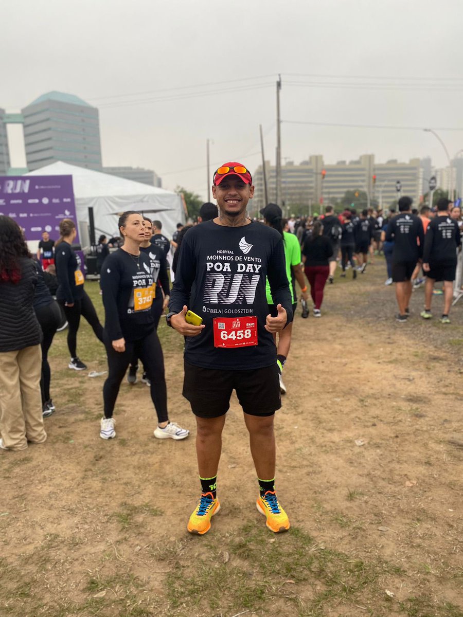 roliveirajr98's tweet photo. Se tiver a oportunidade de fazer um bagulho desse, FAZ! que bagulho pika.
Seguimos por +
28 de set MARATONA INTERNACIONAL DE POA.✅
#poadayrun #correréterapia #poa #5k
#maratonaintercionaldepoa https://t.co/72eTW2a6LX