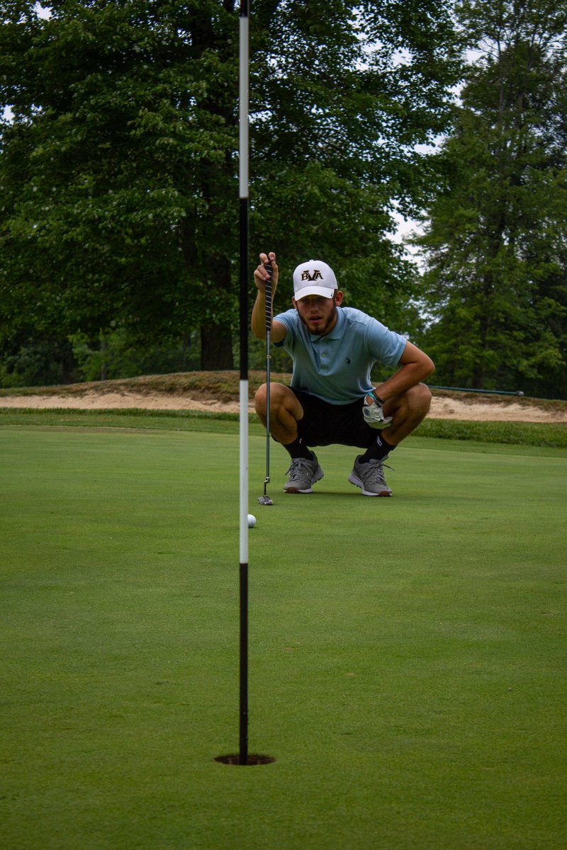 Z_Wade922's tweet photo. Here’s some golf pictures one of my buddy’s took. They turned out very cool. https://t.co/ScKkvmd5MU