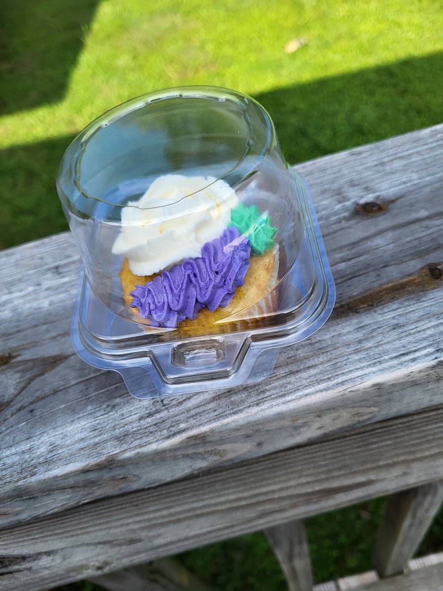 MissyJ47331084's tweet image. Sunday's are for baking 🥰
#bakelife  #cupcakes #cisforcupcake #MadameCupcake