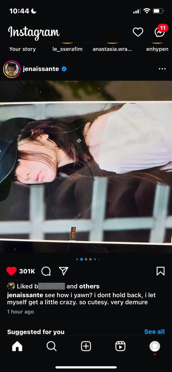 lovipoems's tweet photo. HELP I LOVE YUNJIN 😭😭 so cutesy so demure https://t.co/07Qkz81iDS