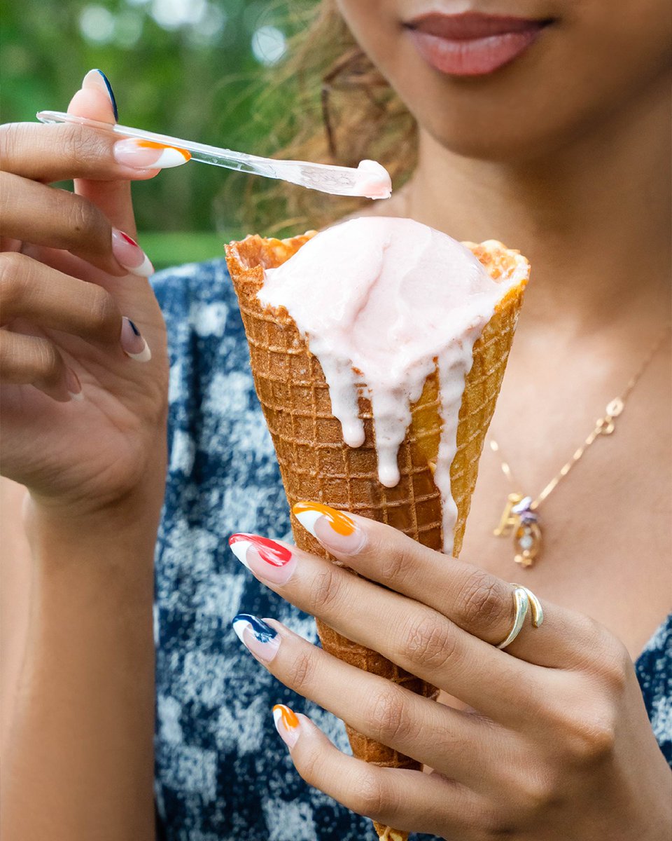 Calling all Merdeka babies!  It's your special month, and we're here to celebrate with a fantastic treat just for you! 🎈✨