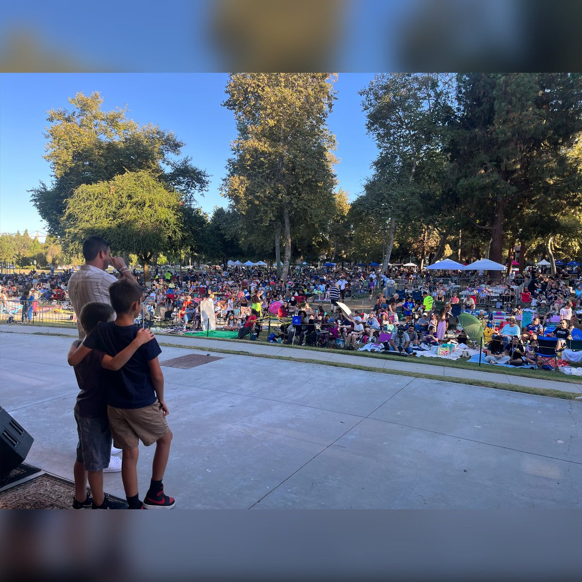 AsmJesseGabriel's tweet photo. Our whole family had a blast making bracelets and enjoying the tribute to Taylor Swift with Blank Space Tribute at Warner Center Park. Thank you to the amazing folks at the @valleyculturalf for your continued service to the Valley — it’s never a Cruel Summer with you! https://t.co/1Ig8bIfxo1