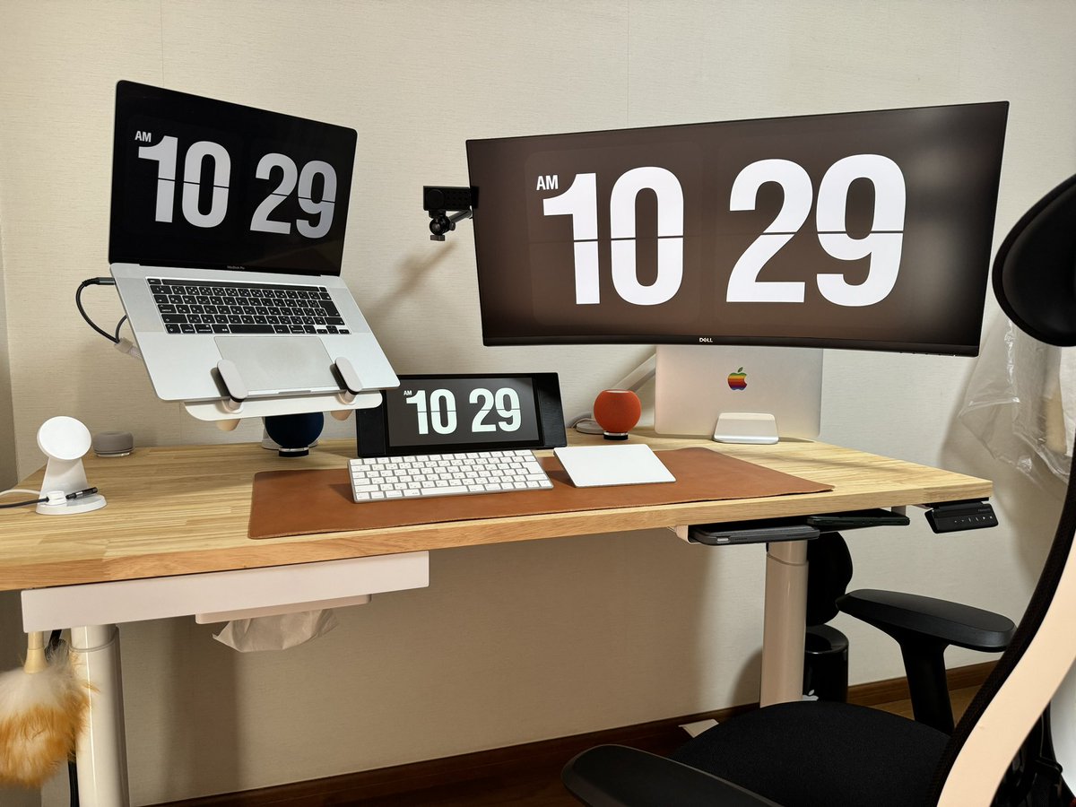 nao5637's tweet photo. FlexiSpot E8とPREDUCTS GROVEでデスク環境完成
#desksetup #preducts #flexispot https://t.co/rAUVrdkynQ