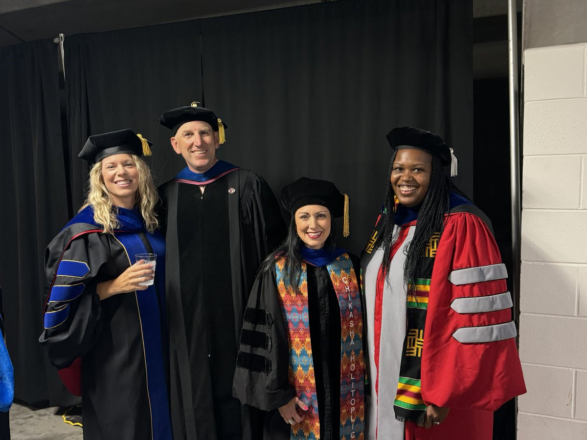 DrMShavers's tweet photo. Convocation marks the kick off another amazing year at Missouri State! Our @MoStateCOE faculty are ready to inspire, lead, and support the next generation of educators. #BearUp #MSUConvocation #GoBears https://t.co/ZlGw1MFnuY