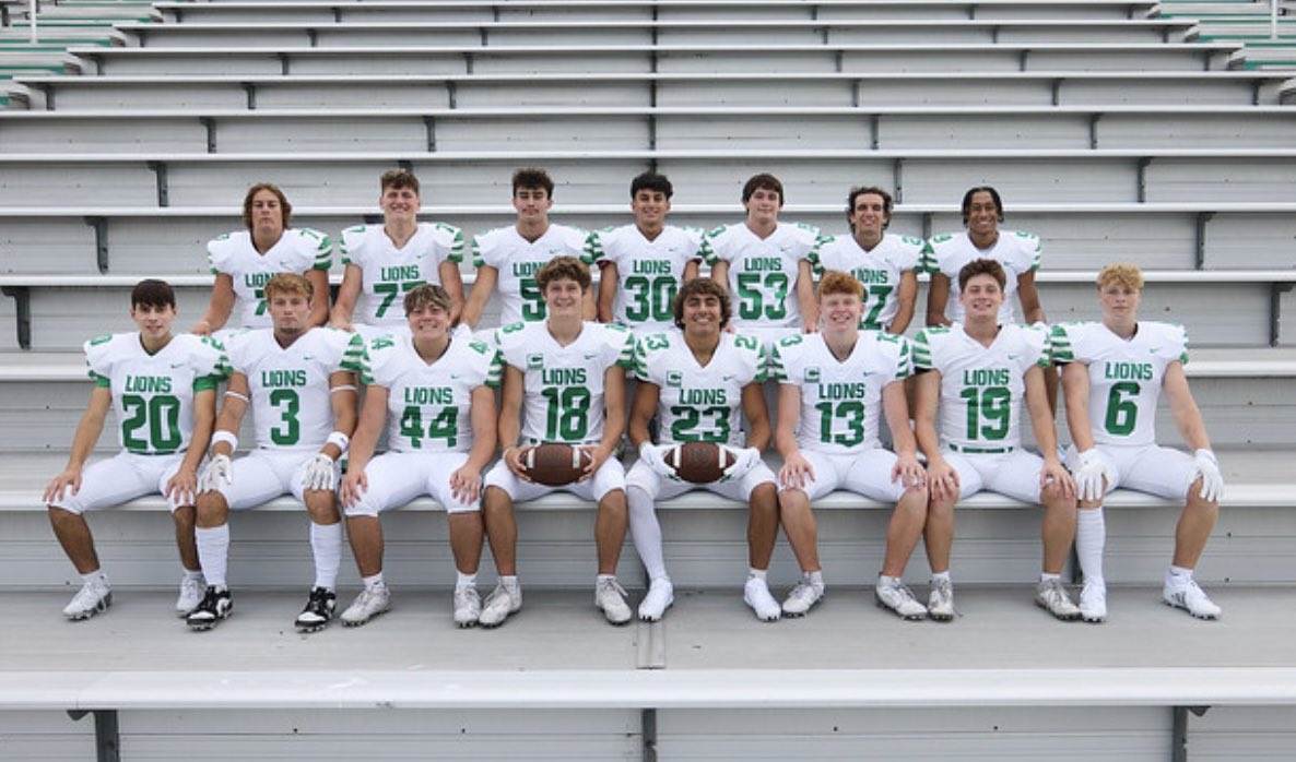 SFLionsFB's tweet image. Week zero - Game Week! Show up early to support your 2023 Seniors. Student section rocking the Green Out! #gohunt
