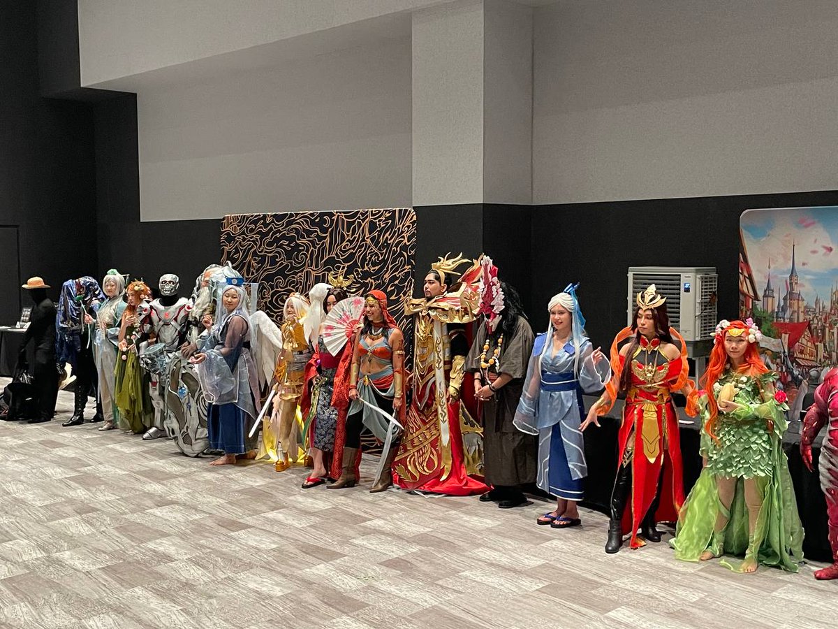 SkyRhone's tweet photo. I was there!!!
(Maybe one of the Enigmas, perhaps?)๐ค
#fabtcg #callingmanila #fabcosplay https://t.co/3gMWId0lGQ