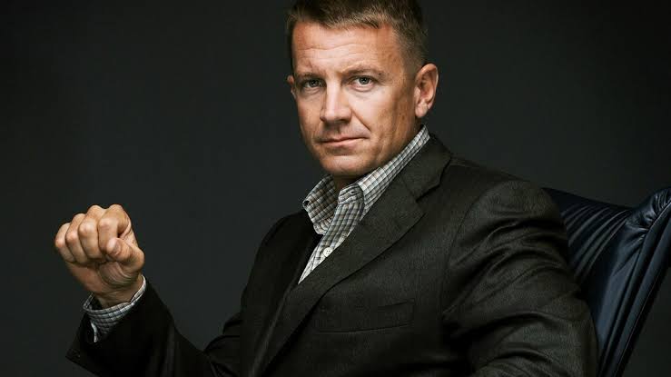 karivscoag's tweet photo. Una de las figuras más oscuras que desde los Estados Unidos, está promoviendo la violencia contra toda persona que no acepte la invasión norteamericana en países como Venezuela es Erik Prince, fundador de la empresa militar privada "Blackwater", mercenarios a sueldo. Abro 🧵 https://t.co/bxvjwF3G2x