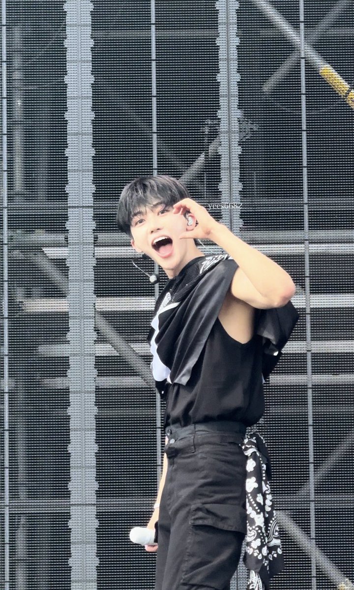 커여웅 사랑둥이 재민 모먼트 。・°°・(＞_＜)・°°・。