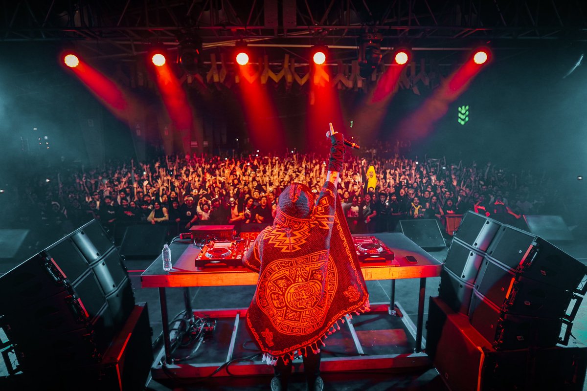 Im just super thankful with life for letting me experience these moments

<a href="/maraudamusic/">MARAUDA</a> retribution tour México City 🫀