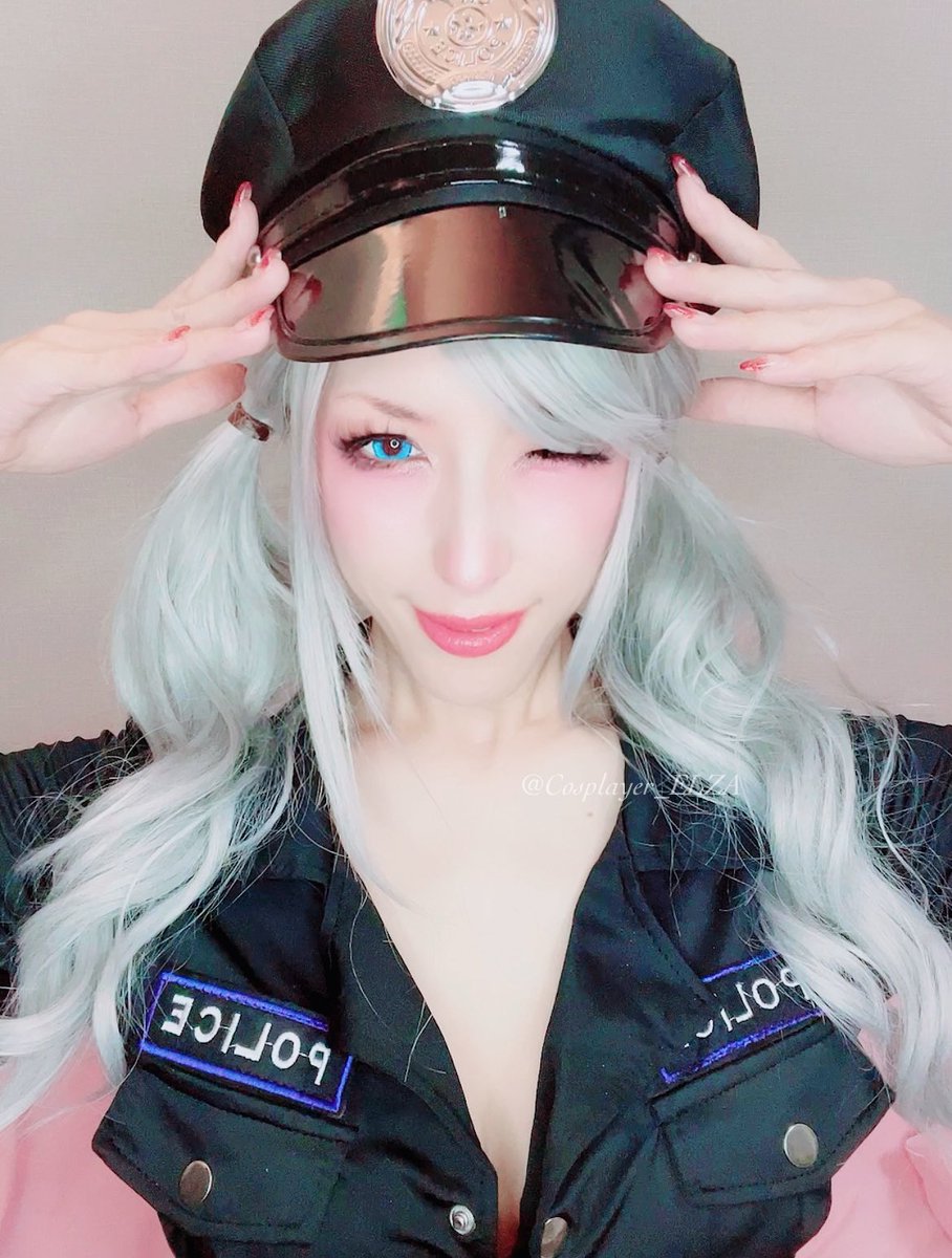Cosplayer_ELZA's tweet photo. 𝗣𝗼𝗹𝗶𝗰𝗲 𝗖𝗼𝘀𝗽𝗹𝗮𝘆💋🚓🖤
#Cosplay
#Cosplayer
#Streamer
#Police
#Policecosplay
#Kawaii
#逮捕しちゃうよ https://t.co/ZRyXFyzydZ