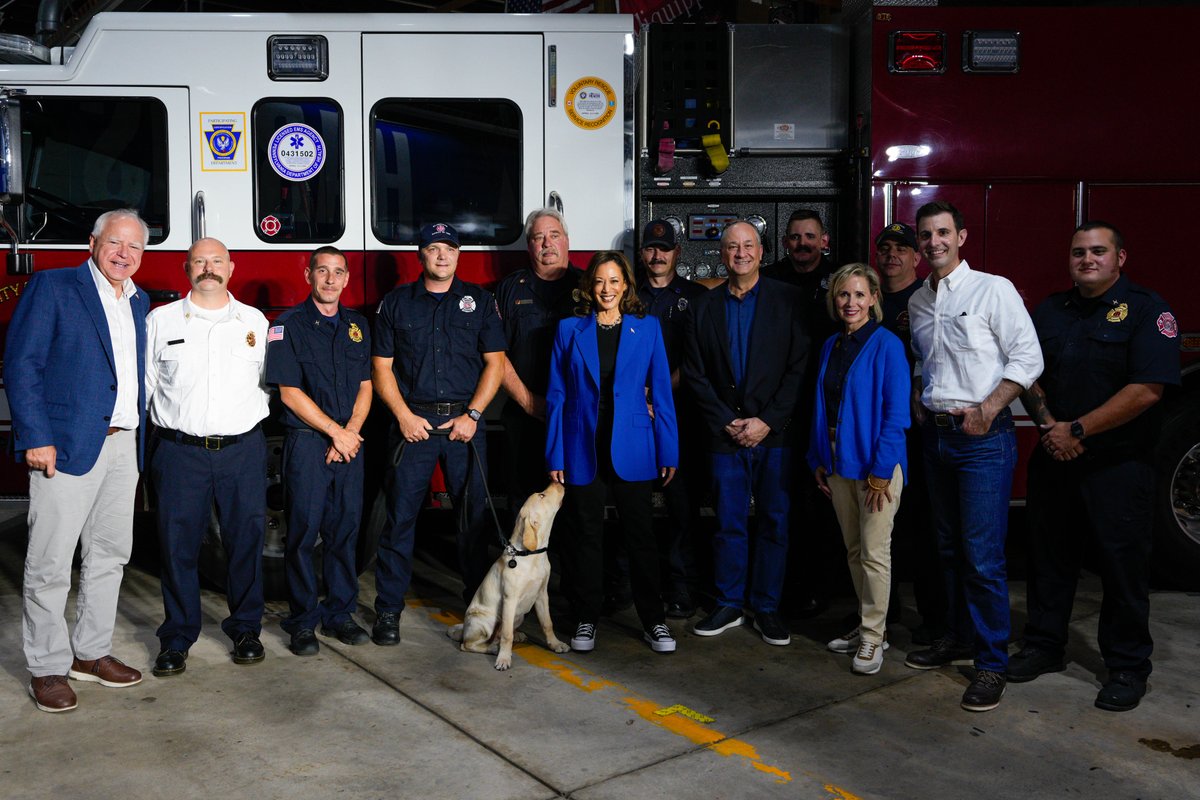 KamalaHarris's tweet photo. Today, we met with high school students, first responders, and volunteers across Pennsylvania. 

It couldn’t have been a better day. https://t.co/Bp8qRNdRxw