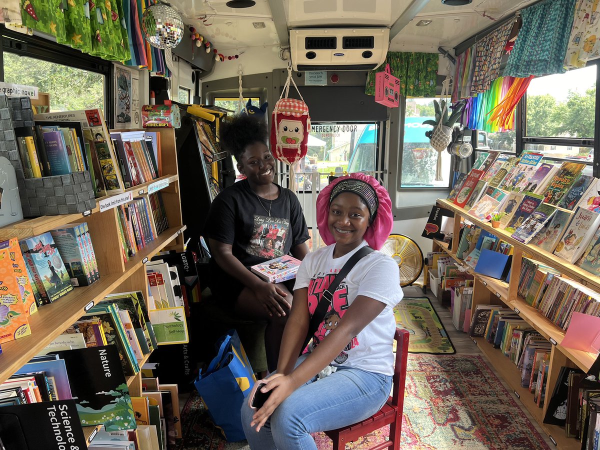 Kathy Anish (@kathyanish) on Twitter photo <a href="/stonypointschl/">Stony Point</a> <a href="/BurleyBears/">Burley MS Bears</a> <a href="/MonticelloHigh/">Monticello High</a> Wilton Farms Back to School Bash, a great event due to phenomenal community partnerships, amazing leaders, dedicated educators, and generous supporters <a href="/k12albemarle/">AlbemarleCountySchls</a>.
We are #gratefuleducators
<a href="/drk2f/">Daphne Keiser</a> <a href="/stonypointschl/">Stony Point</a> <a href="/BurleyBears/">Burley MS Bears</a> <a href="/MonticelloHigh/">Monticello High</a> Wilton Farms Back to School Bash, a great event due to phenomenal community partnerships, amazing leaders, dedicated educators, and generous supporters <a href="/k12albemarle/">AlbemarleCountySchls</a>.
We are #gratefuleducators
<a href="/drk2f/">Daphne Keiser</a>