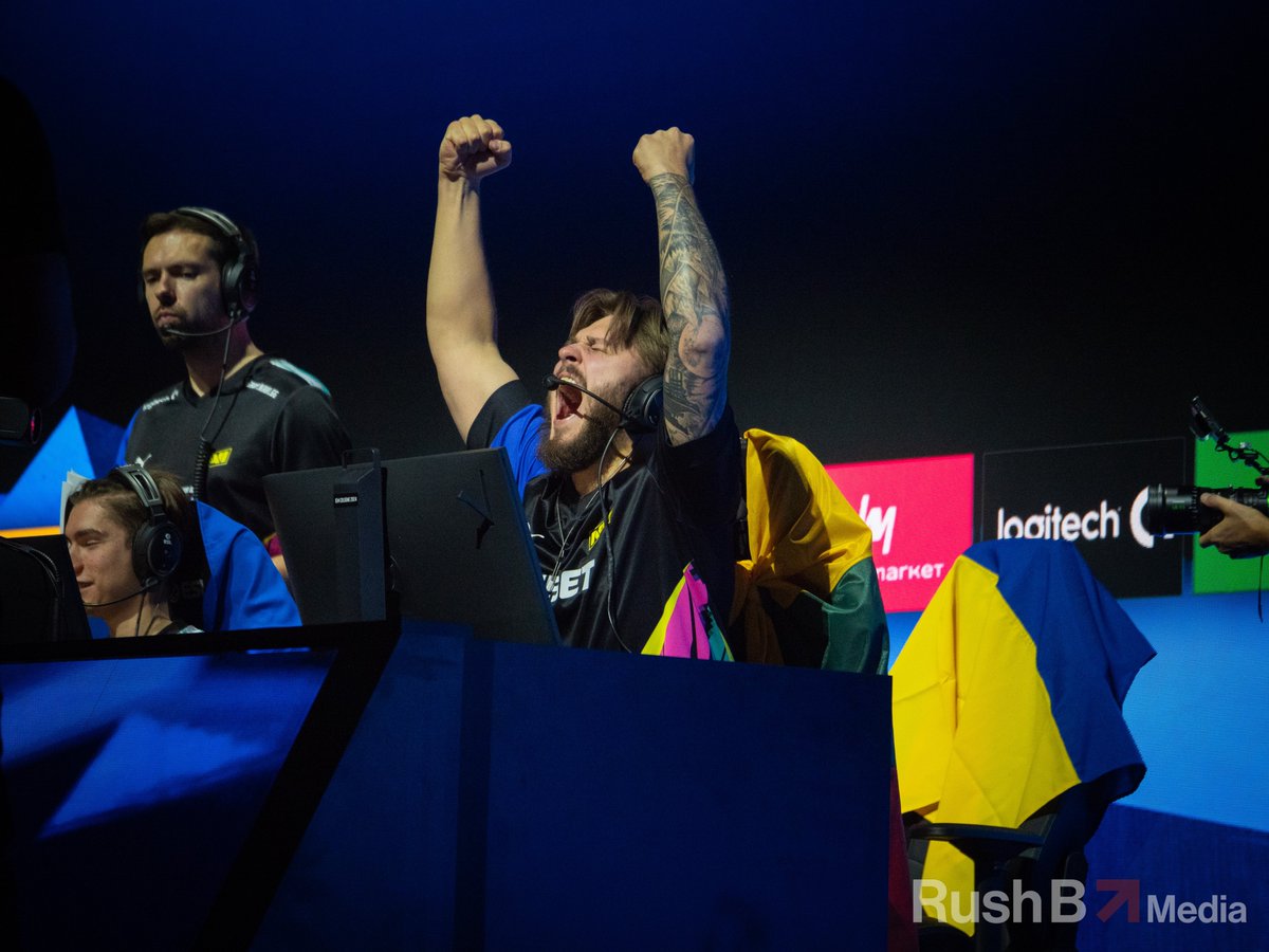 Adam Conway tweet media