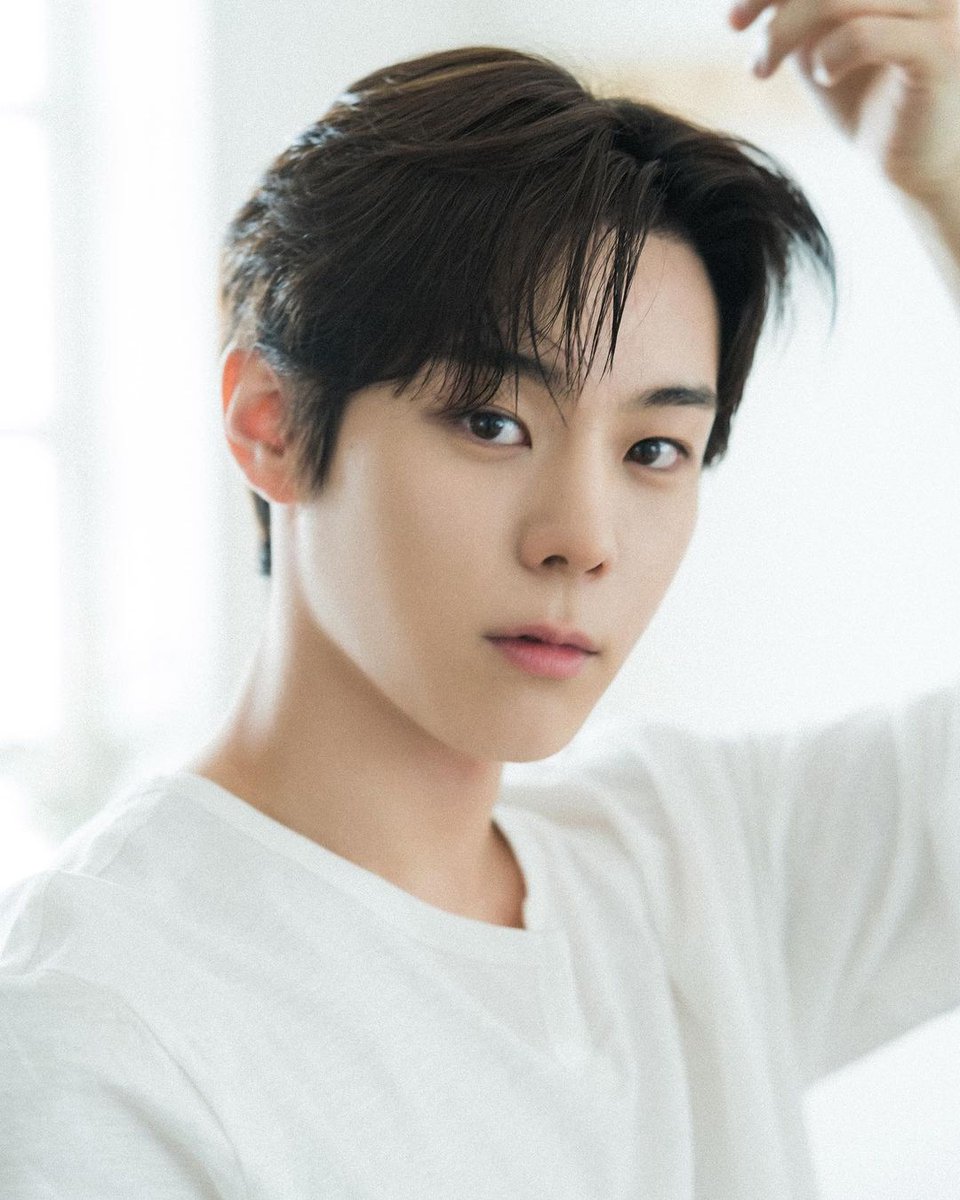 i8waves's tweet image. ㅤㅤㅤ
             𝚕uke 𝚖emories u𝕡date !