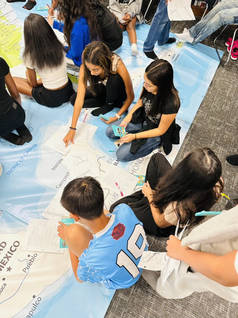 bbmsbronco's tweet photo. Enhanced geography learning with the district provided floor map!#bbmsbronco #tilleyl #BushMSBroncos #BuildingtheBest #CFB_Soc_Studies #cfbisd https://t.co/XxTWZcuwFV
