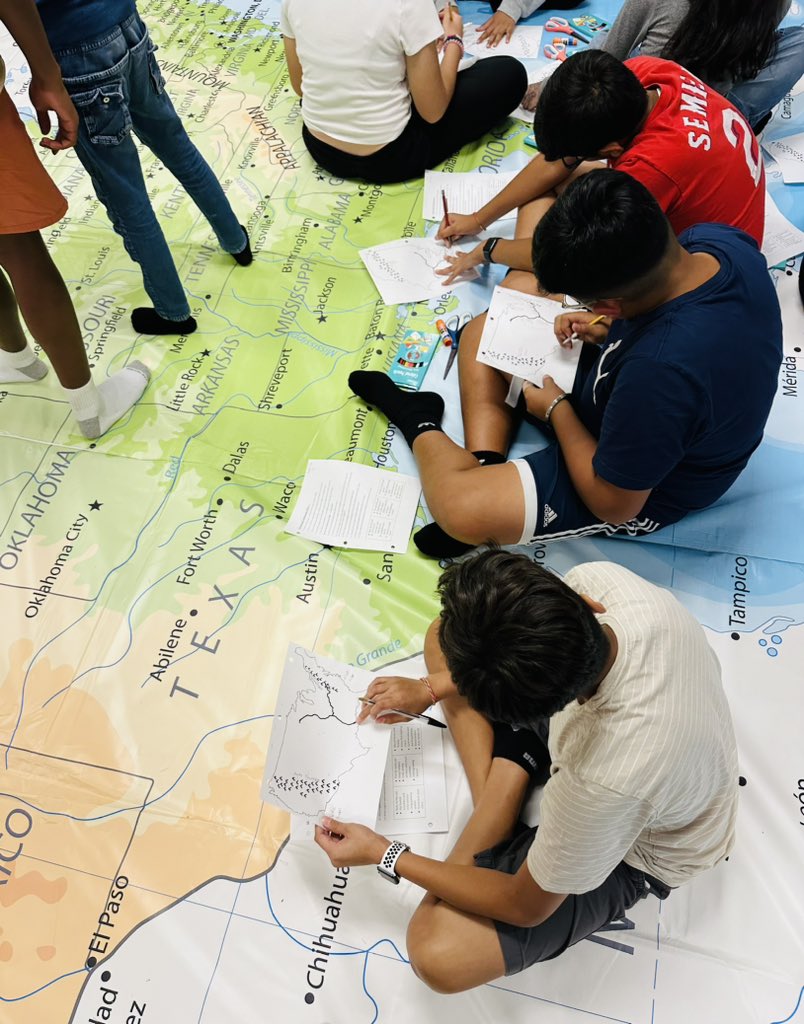 bbmsbronco's tweet photo. Enhanced geography learning with the district provided floor map!#bbmsbronco #tilleyl #BushMSBroncos #BuildingtheBest #CFB_Soc_Studies #cfbisd https://t.co/XxTWZcuwFV