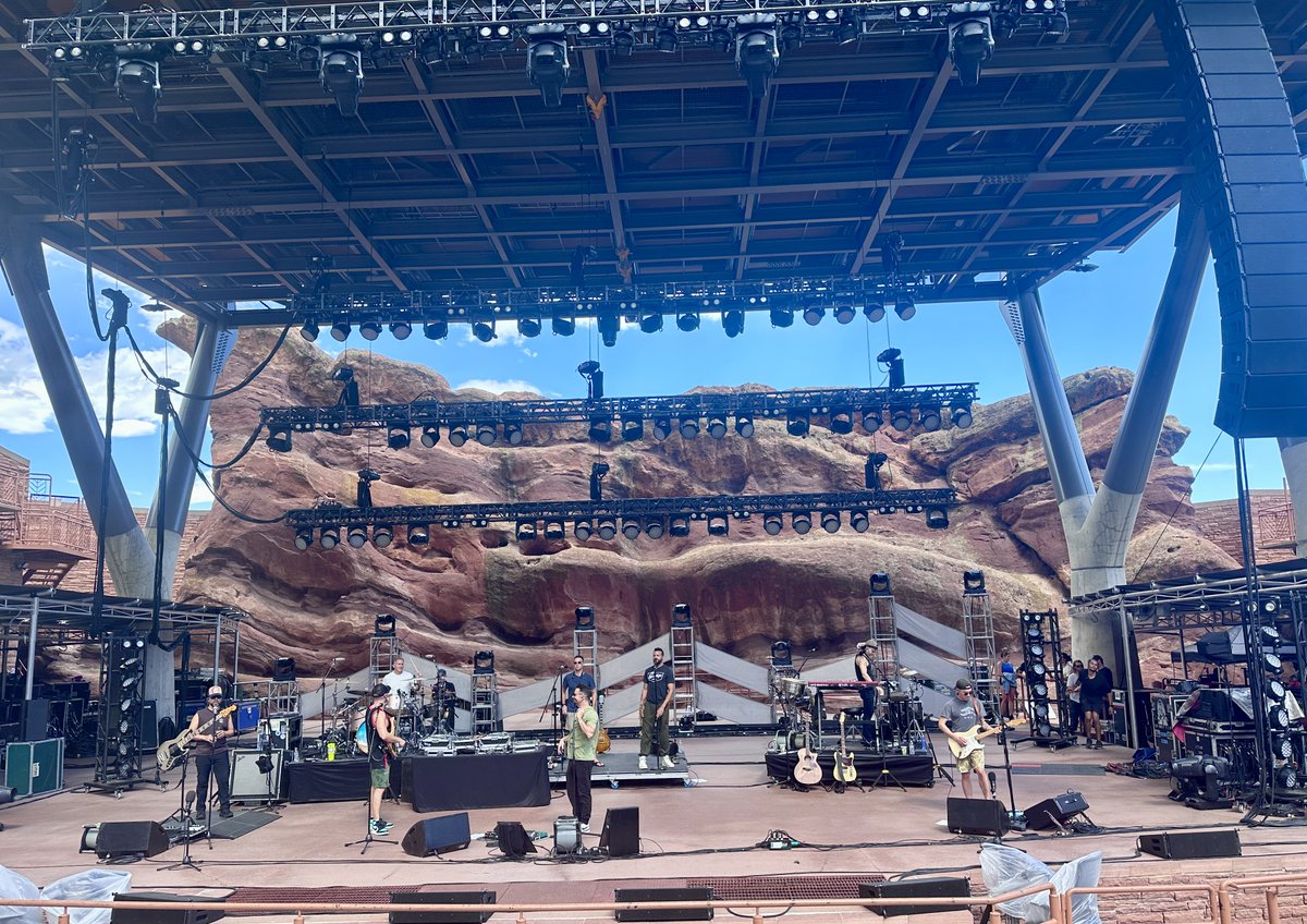 MikelParis's tweet photo. It doesnβt even seem like work when it looks like this.
@ofarevolution #mikelparis #livemusic #redrocksampitheater #redrocks #ofarevolution #soundcheck https://t.co/9vP7dsscg4