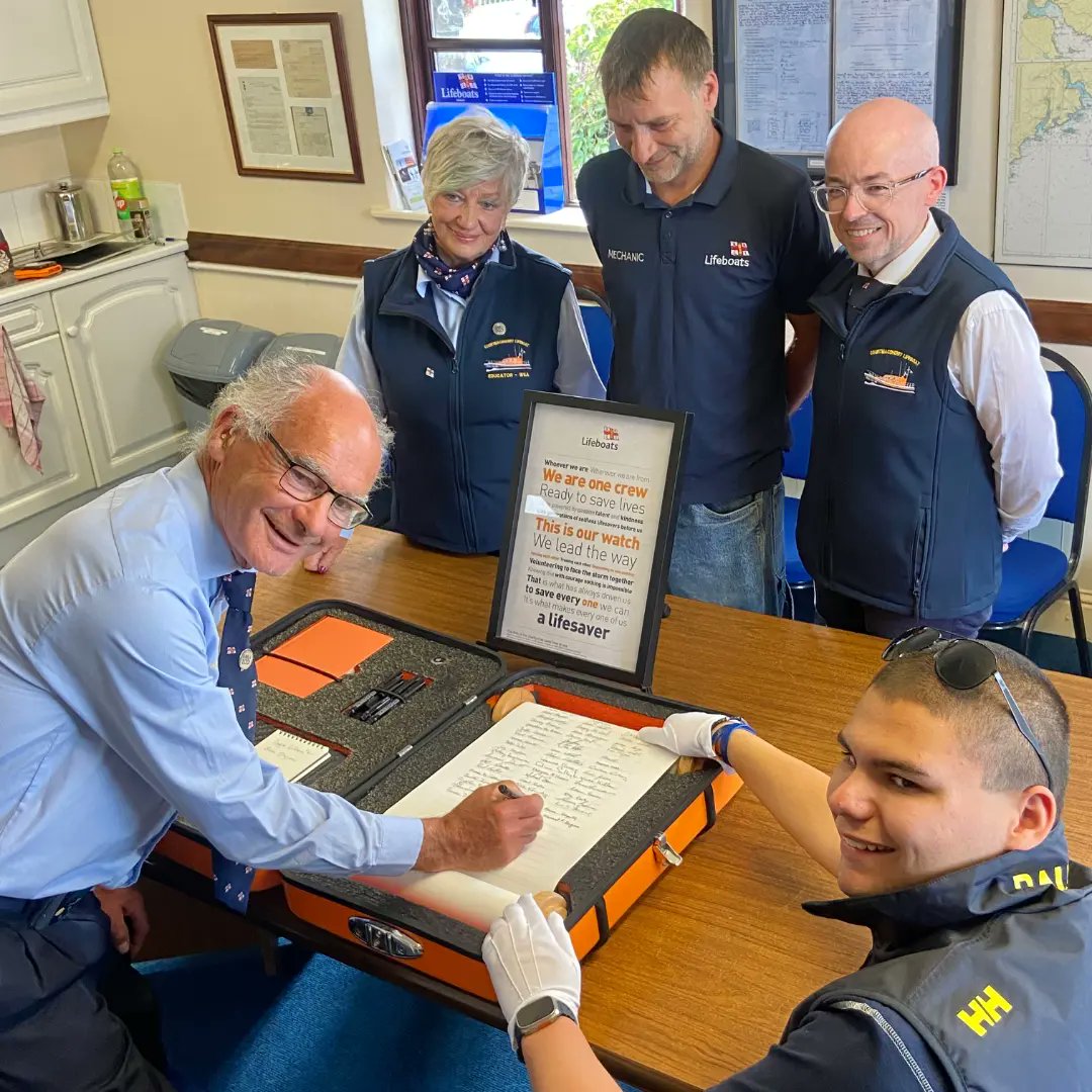 CourtmacsherryRNLI tweet media