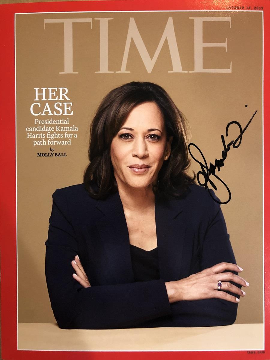 Damaan4u33's tweet photo. She's made her case for president!  Drop a like if you agree! 💙 https://t.co/7qEDHL1KPs