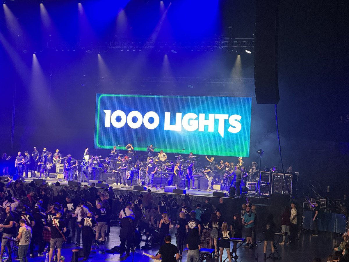 What a night! Thank you <a href="/totaluprawr/">UPRAWR</a> , <a href="/L1nkn_p4rk/">L1NKN P4RK - The Linkin Park Experience</a>, and everyone involved in the  #1000Lights event!! Not ashamed to say I cried my eyes out for the last song! Such a wonderful experience for me and my daughter! 🖤
