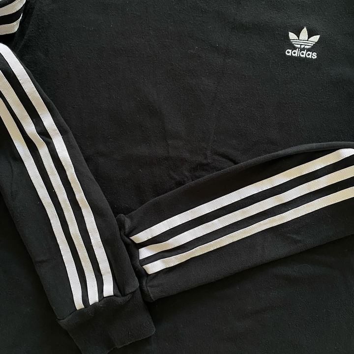 psvmeeb's tweet photo. 370  free shipping ของแท้ค่า size m #ส่งต่อเสื้อผ้ามือสองราคาถูก #ส่งต่อ #ส่งต่อadidas  #adidasมือสอง https://t.co/lU6M67eBTl