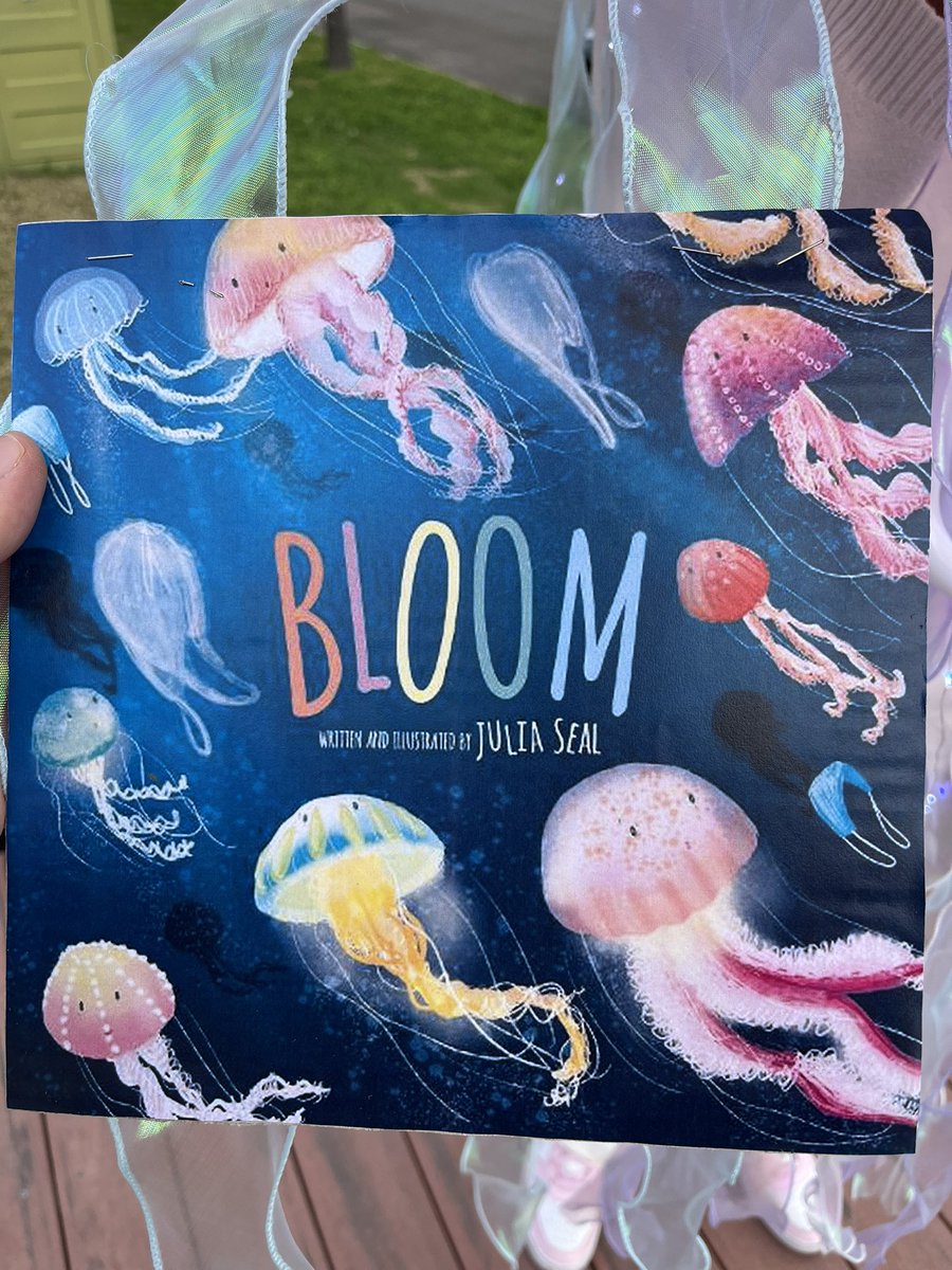 mattyh23's tweet image. Last #BookParade today for my daughter at primary school. @Juliasealbooks #Bloom was the inspiration for this year’s costume.#BookWeek