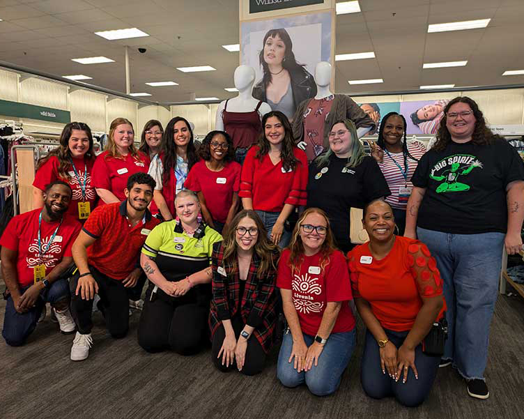 bbbssoutheastmi's tweet photo. Littles &amp; Bigs loved back-to-school shopping at @Target Livonia! Thanks @Target for supporting our youth, building confidence, and providing resources for lifelong success. Together, we’re making a difference! #D137makesadifference #G195cares #Targetvolunteers @BBBSA https://t.co/uVgUUNqBXx