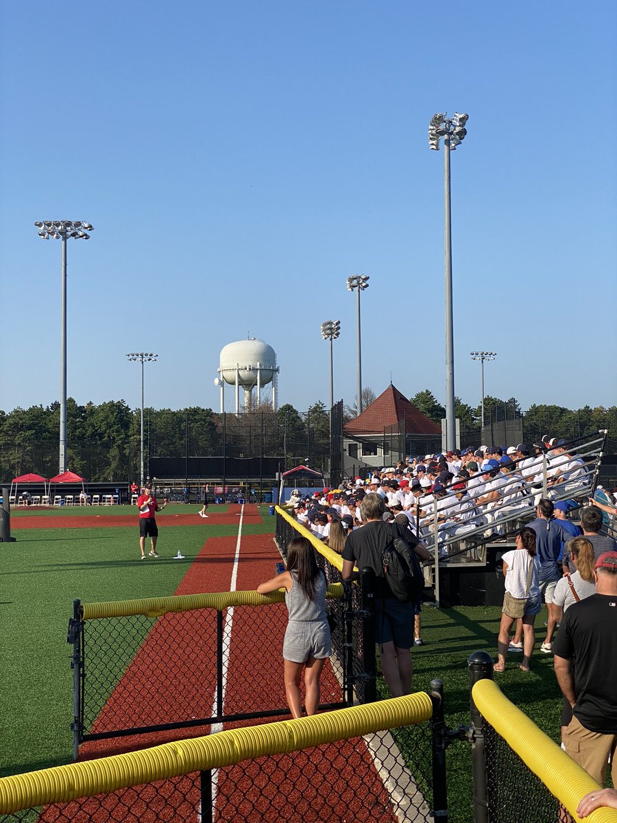 150 players + dozens of college coaches. The energy and program <a href="/HeadfirstHRoll/">Headfirst Showcase</a> were both great a couple weeks ago on Long Island. With college apps season around the corner, there’s a lot for ‘25s to be processing given the new world order of college baseball. #collegesports