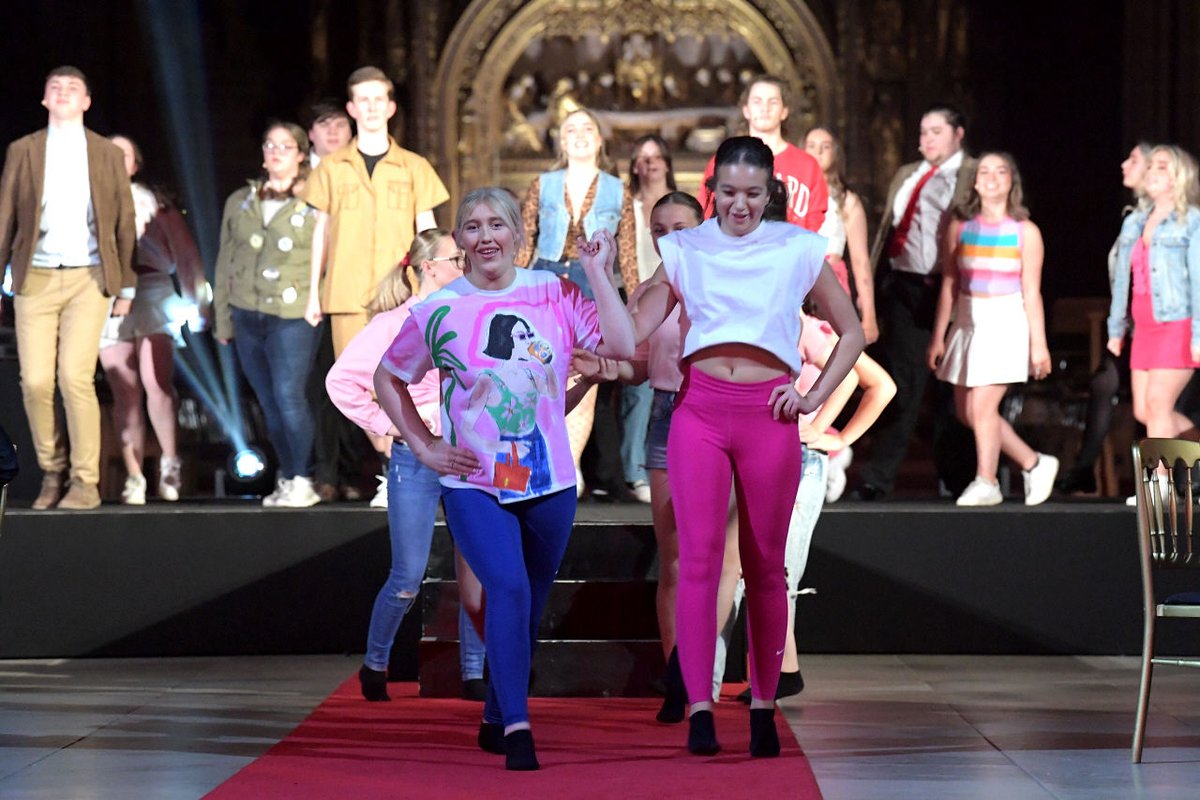 On #ShowbizSunday, we look back to some of the fabulous entertainment provided at the Educate Awards over the years 🤩