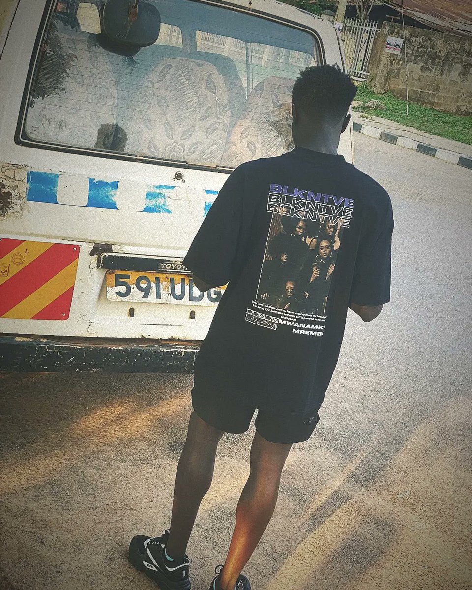 BLACK_NATIVE's tweet photo. Blacknative youth brand focuses on getting the young man in Africa wild ambitious mind developed using creative works of art customised into modern fabric https://t.co/o93esbKVtn