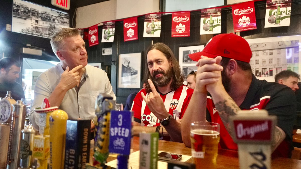 atletiOttawa's tweet photo. Whether the team is at home, or away, the best fans in the league are there 👏🏻❤️🤍

Thank you to @CapitalCitySG &amp; all of the Season Seat Members who joined us at @GlebeCentralPub 🤝🍻

Renew your Season Seats for 2025 today 👇💺✅

🔗 More: https://t.co/unFSJsRF9d https://t.co/jQQTC6iKmw