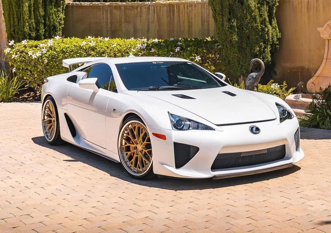WorldWideCarsTM tweet picture